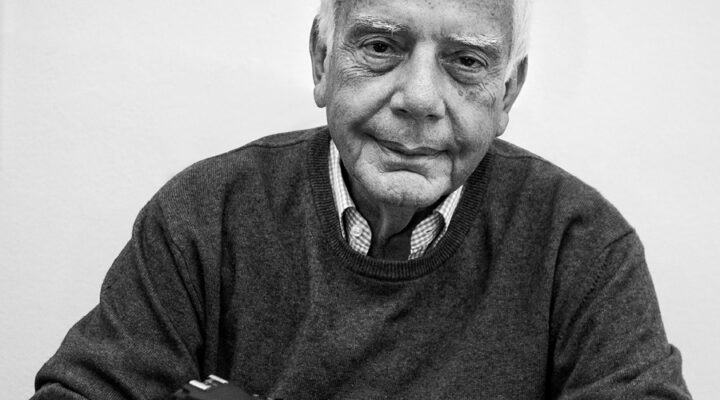 İzzet Keribar Biyografisi